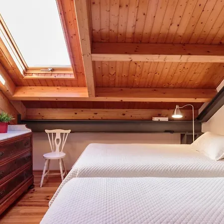 Вилла Sleeps 6 With Pool And Wifi