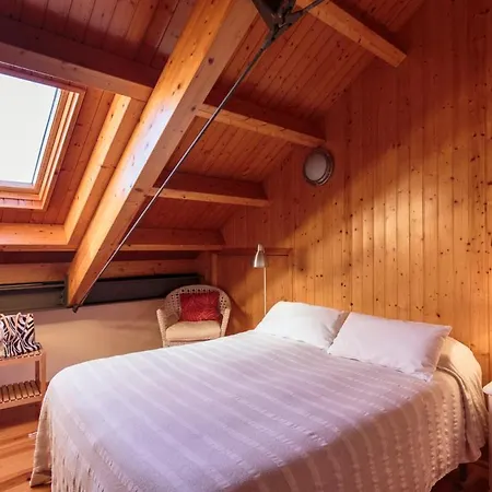 Вилла Sleeps 6 With Pool And Wifi